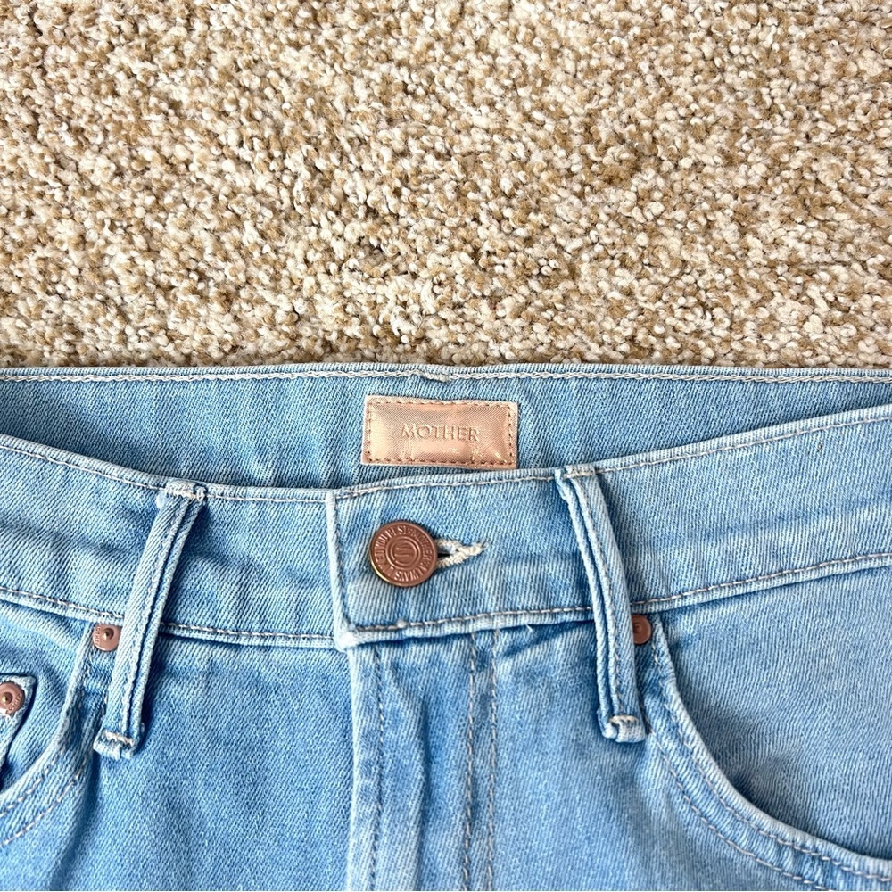 Mother The Insider Crop Step Fray in Hold my Hand Light Wash Size 26 - Picture 6 of 16